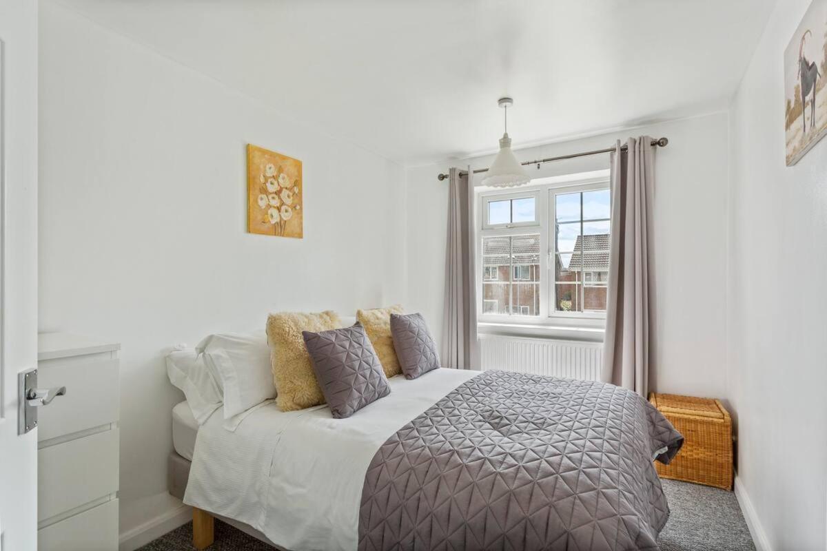 Bright & Spacious With Garden & Parking 诺丁汉 外观 照片